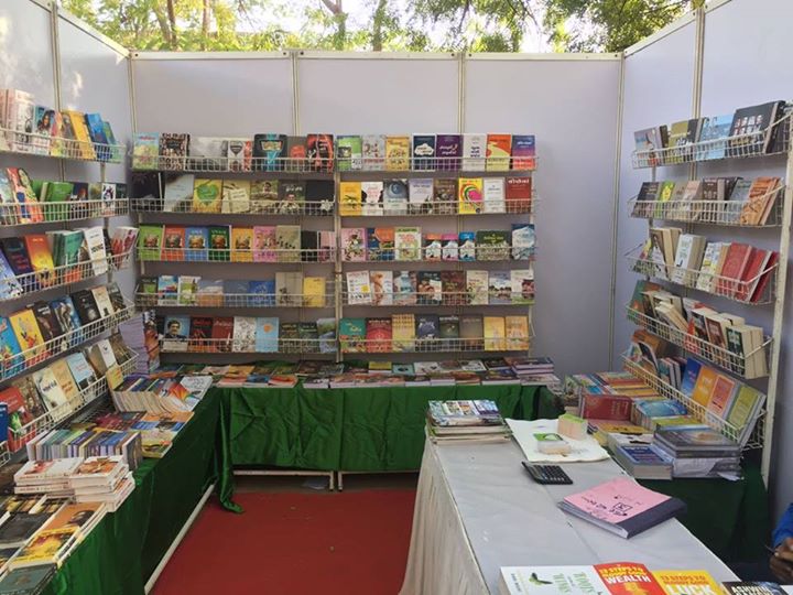 Shout out to all #Gujaratiliterature lovers, see you all at the #GujaratiLiteratureFestival! 

#NavbharatSahityaMandir #Books #Reading #Literature